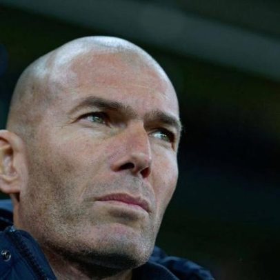 Zidane mantém silêncio e continua à espera pela França