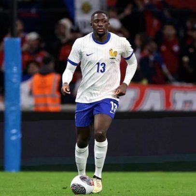 Liverpool faz última tentativa para manter Konaté