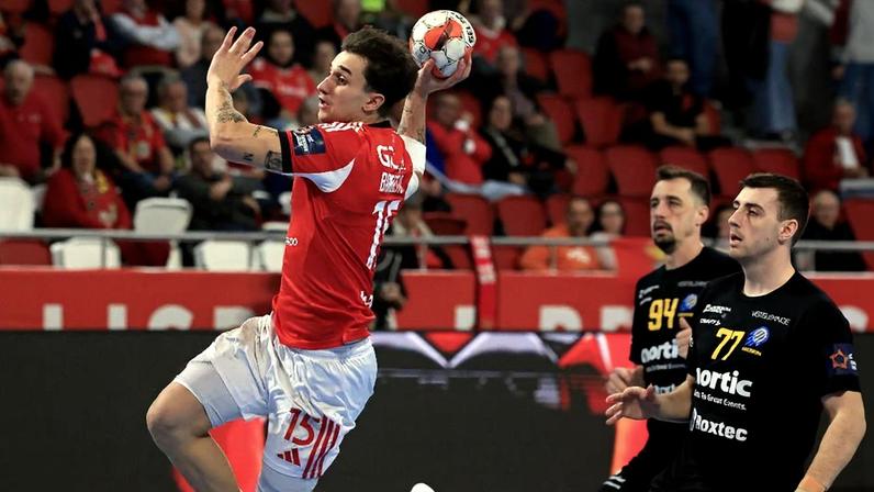 Benfica perto da qualificação para a 'main round' da Liga Europeia de andebol (Foto: SLB)