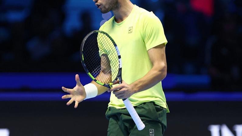 Carlos Alcaraz, tenista espanhol e número 1 do mundo, após derrota com Sinner nas ATP Finals - Foto: IMAGO