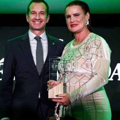 Frederico Varandas entrega prémio Lenda a Cristiano Ronaldo