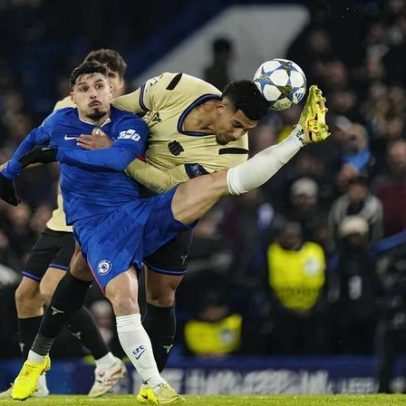 Chelsea derrota Barcelona com atuação de Pedro Neto