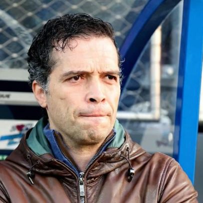 Autogolo de ex-FC Porto e Boavista dá ponto ao Nantes de Luís Castro