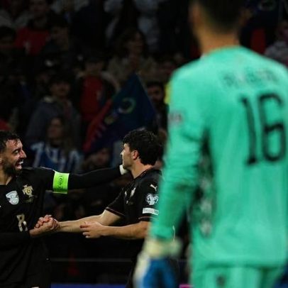João Neves imita Bruno Fernandes e faz hat-trick