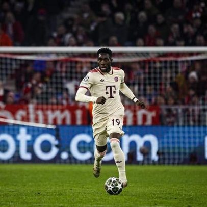 Oito meses depois, Alphonso Davies está de volta