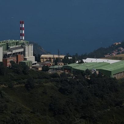 Incêndio de grandes dimensões atinge a Estação de Tratamento da Meia Serra