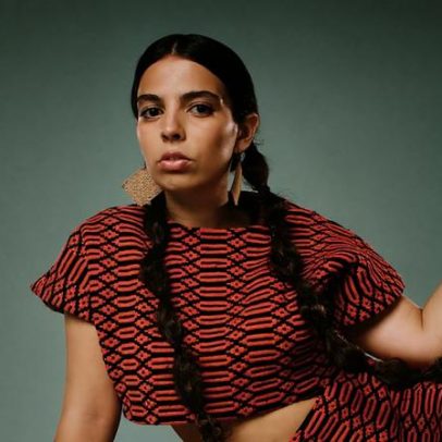 Ana Lua Caiano, rainha da folktrónica, atua em Almada