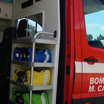 Dois feridos em colisão entre ligeiros em Pontével