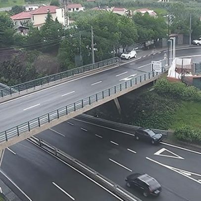 Despiste na via rápida em Câmara de Lobos causa congestionamento