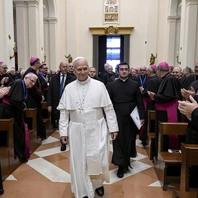 Papa defende renovação constante da Igreja diante de novos desafios