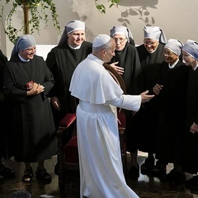 Papa lamenta, na Turquia, que Jesus seja visto apenas como figura histórica
