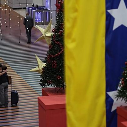 Aeroporto principal da Venezuela continua a operar, apesar de Trump