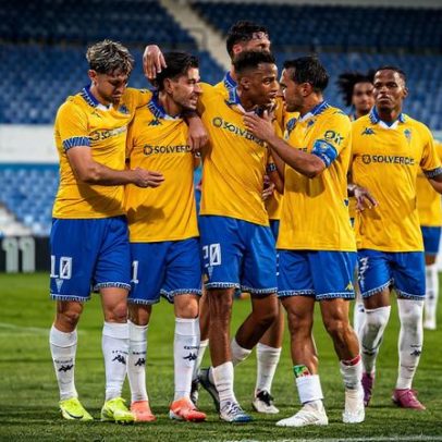 Depressão Cláudia atinge o Estádio do Estoril Praia