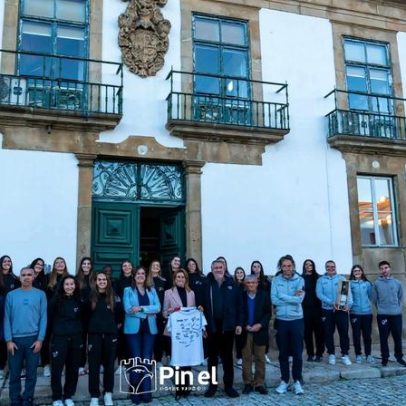 Seleção Feminina de Andebol Sub-18 recebe Presidenta da Câmara de Pinhel