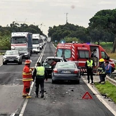 Dois acidentes complicam manhã nas estradas 118 e 119
