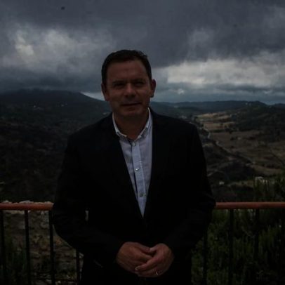 Montenegro cria comando operacional para bombeiros e 27 milhões de euros.