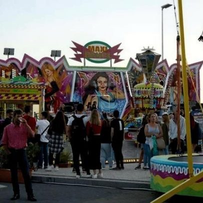 Parque de diversões abre com atrações para todas as idades