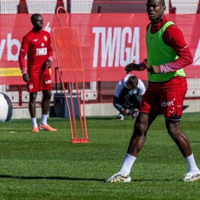 Treinador do Mónaco evita precipitar-se sobre Pogba