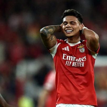Richard Ríos coloca fim à seca de golos do Benfica
