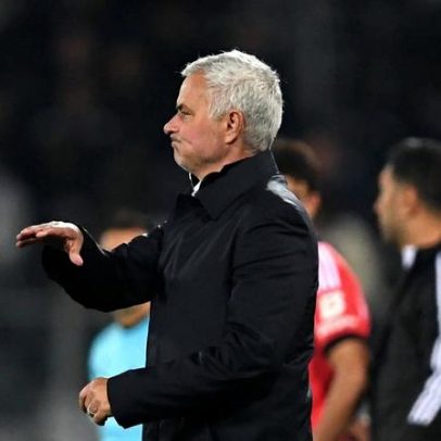Mourinho defende fim do VAR como solução