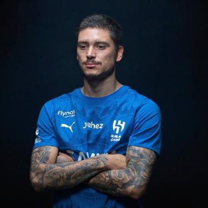 Ex-Benfica regressa aos treinos no Al Hilal
