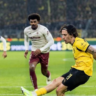 Dortmund goleia Villarreal e volta a vencer na Liga dos Campeões