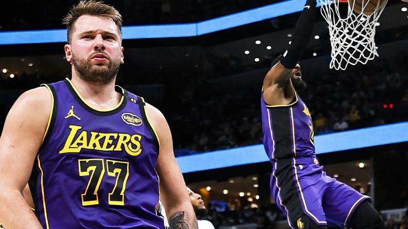 Luka Doncic e LeBron James (X/LA Lakers)