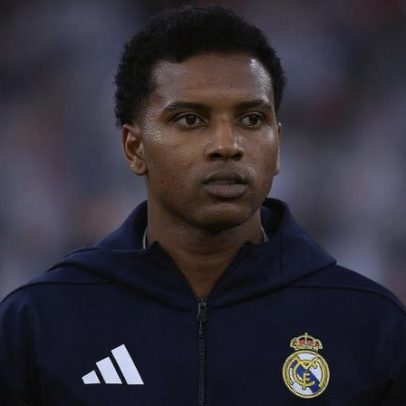 Rodrygo perto de recorde no Real Madrid, em notícia com controvérsia