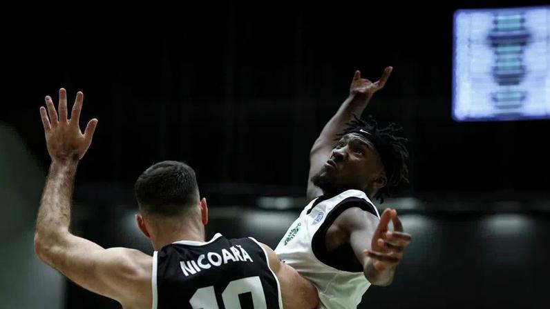 Sporting impôs-se ao Valcea na última jornada da fase de grupos da Taça Europa de basquetebol - Foto: FIBA