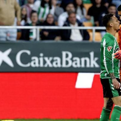 Após expulsão, Antony admite que foi difícil adormecer