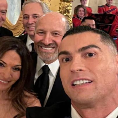 Ronaldo regista selfie valiosa na Casa Branca