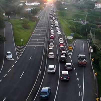 Acidente em Santa Rita dificulta subida na Via Rápida