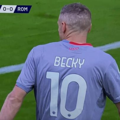 Vardy usou o nome da mulher na camisola por motivo especial