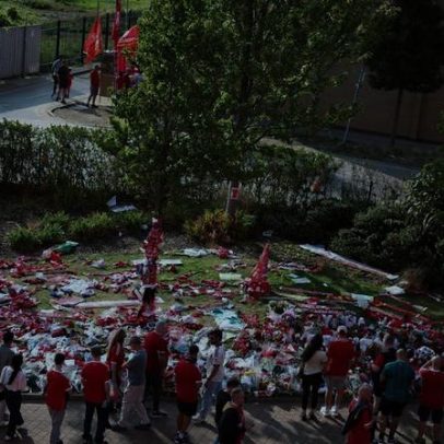 Real Madrid homenageia Diogo Jota e André Silva, comete erro lamentável