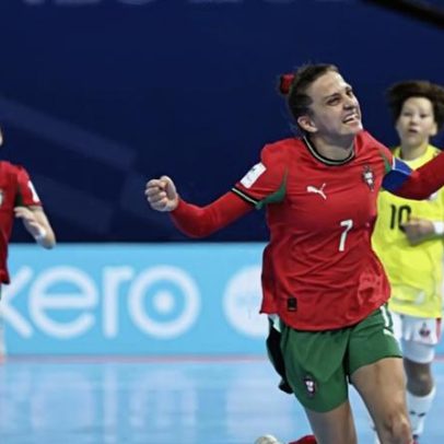 Ana Azevedo faz bis e coloca Portugal nos quartos de final do Mundial de futsal