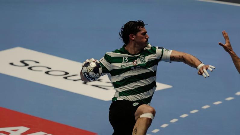 Sporting lutou, mas a lei do mais forte venceu no João Rocha