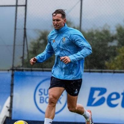 FC Porto: quarteto aplica-se com Luuk de Jong no derradeiro esforço