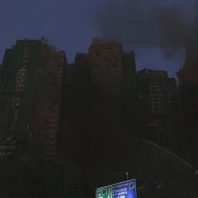 Número de vítimas de incêndio em Hong Kong aumenta