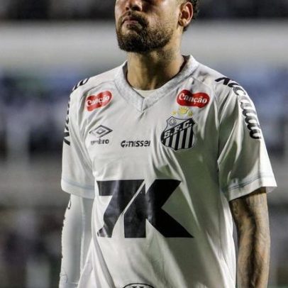 Futuro de Neymar no Santos permanece incerto