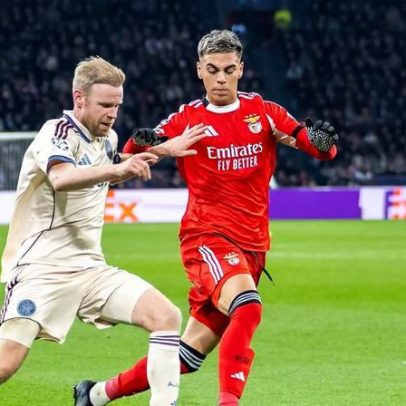 Ajax fica desiludido após jogo equilibrado e afirma ter merecido mais