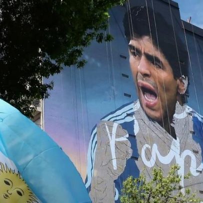 Juíza que anulou julgamento na morte de Maradona é destituída