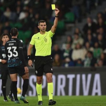 Análise de Pedro Henriques à arbitragem do Sporting-Marinhense