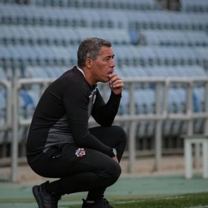 Arlésio Coelho estreia-se com vitória em França