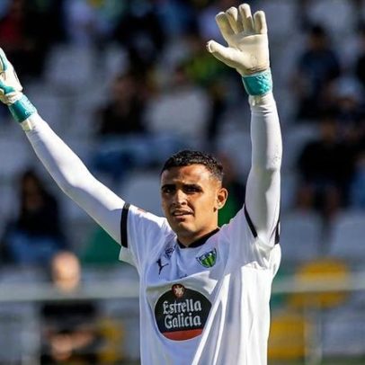 Tondela: Bernardo Fontes volta a calçar as luvas