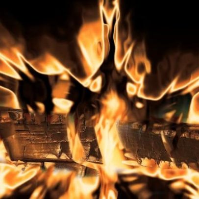 Incêndio em prédio no Seixal deixa um morto e um ferido