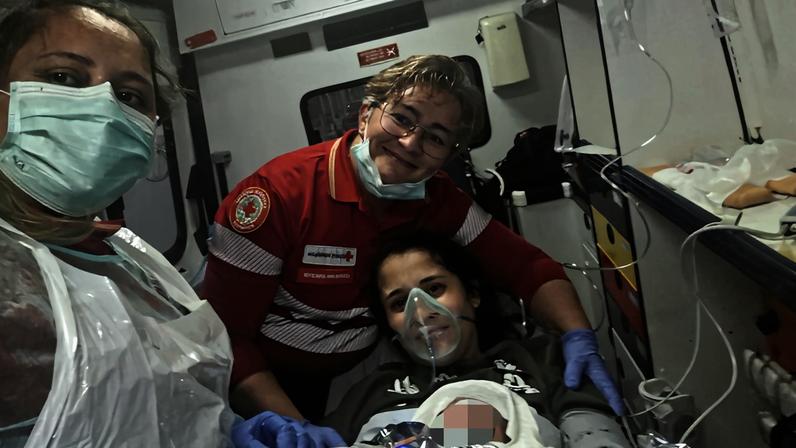 Bebé nasce em ambulância da Cruz Vermelha em Pontével