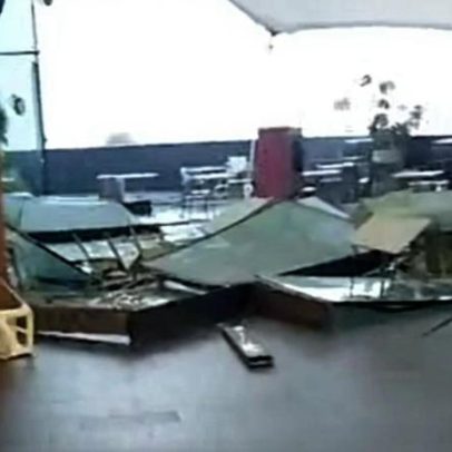 Vento forte destrói estrutura em vidro num centro comercial em Évora
