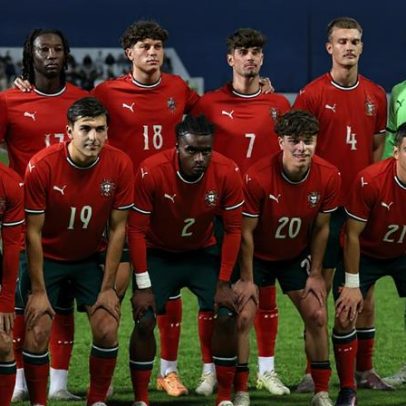 Melhores imagens do empate entre Portugal Sub-20 e Roménia em Évora