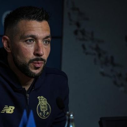 Em direto: conferência de Farioli antecipa jogo FC Porto vs Nice