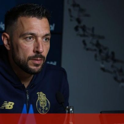 Farioli analisa ambiente no Dragão e mensagem para sub-17 do Porto